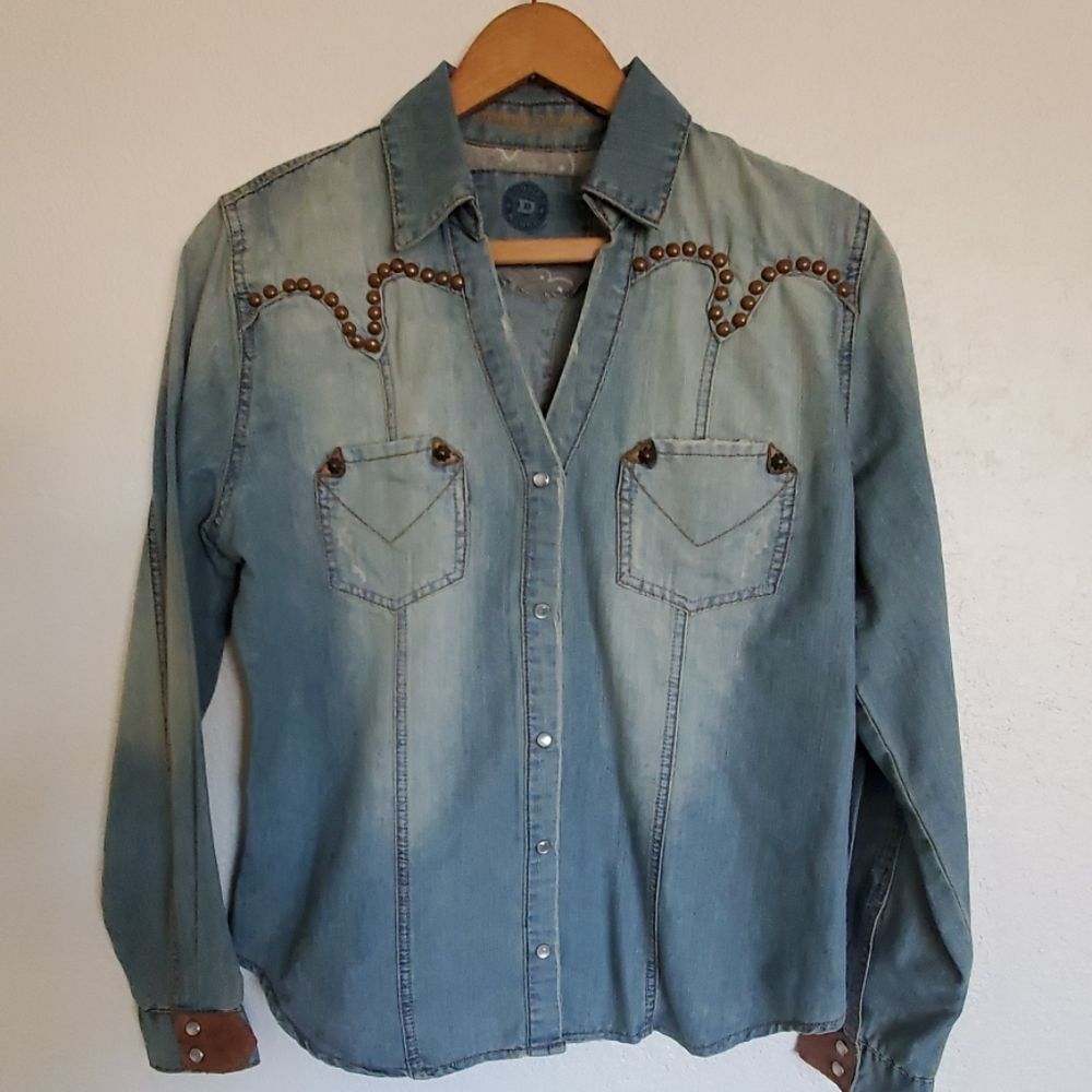 Double D Ranch denim shirt M